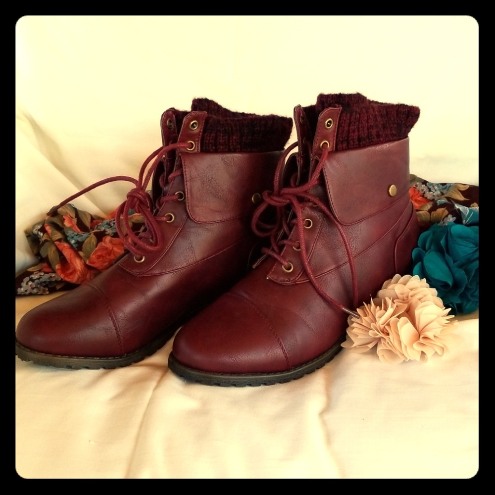 Shoedazzle Faux Leather Ankle Boots with Knitting